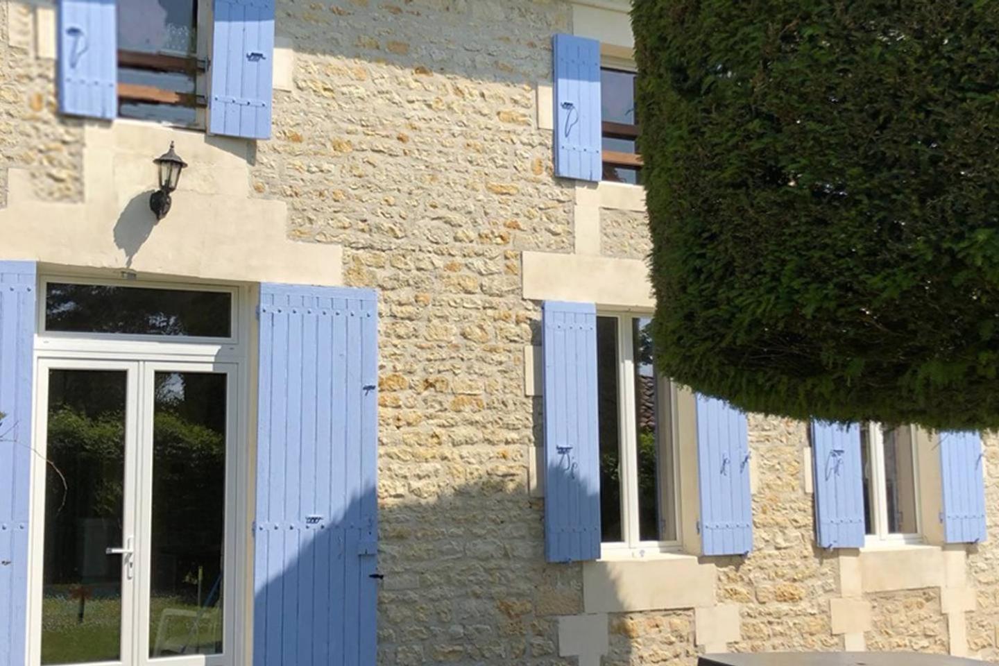 Gites Chez Belliveau Meursac 객실 사진